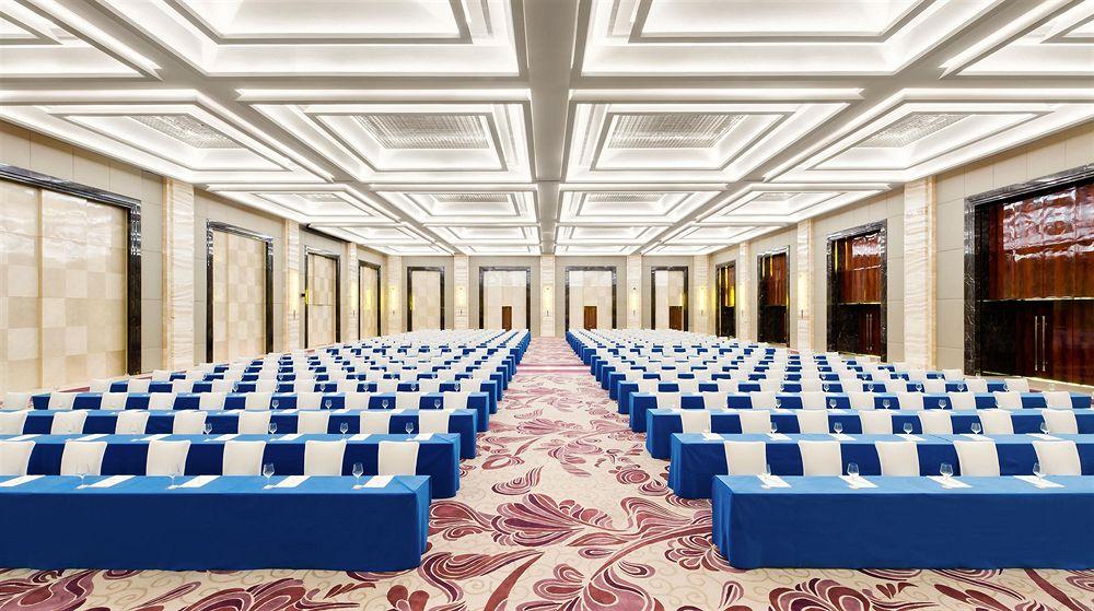 Sheraton Changchun Jingyuetan Hotel Exterior foto